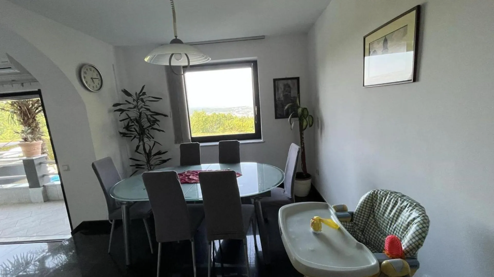 Tranquil Spacious Villa With Private Pool Matulji