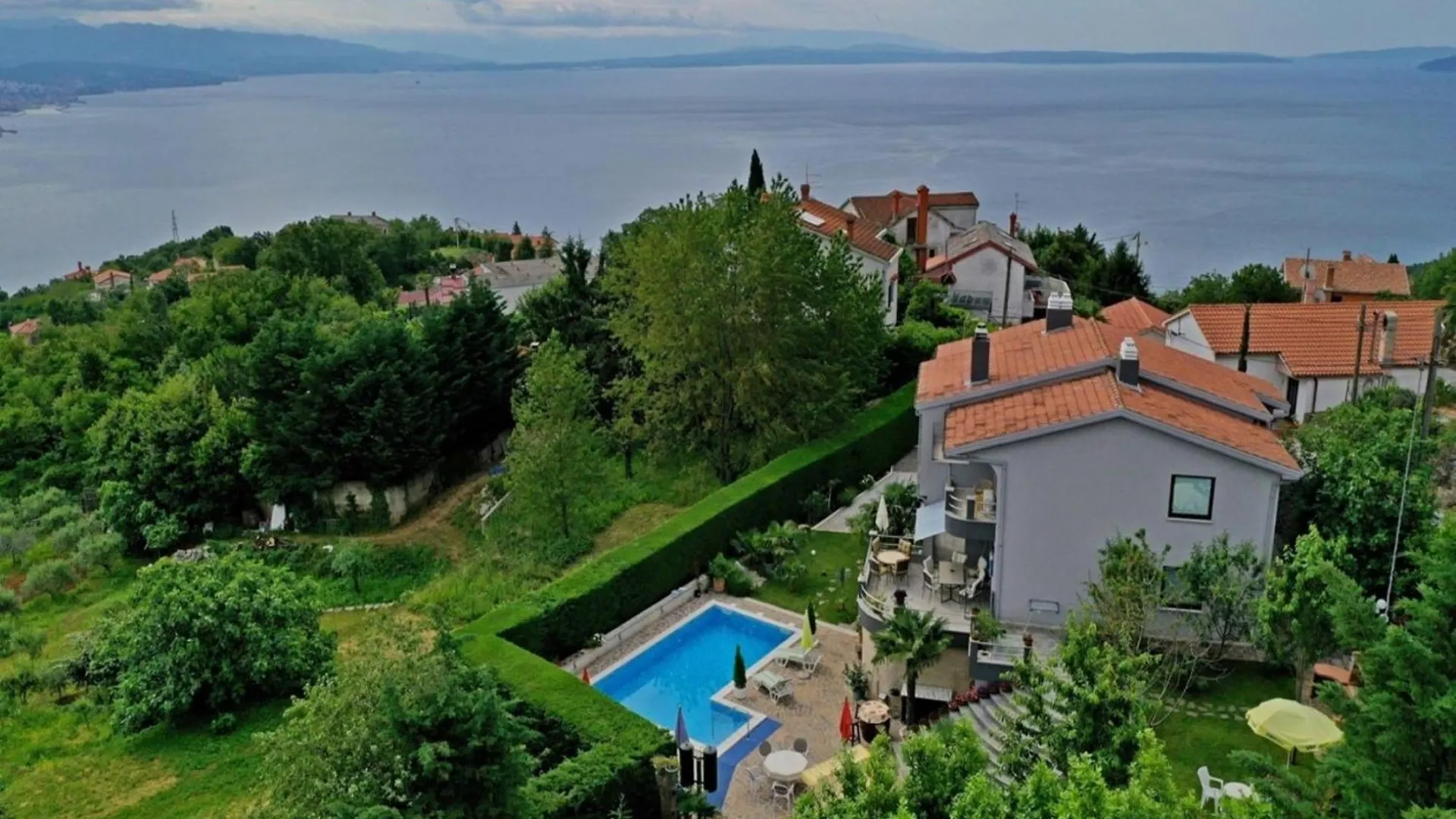 Tranquil Spacious Villa With Private Pool Matulji