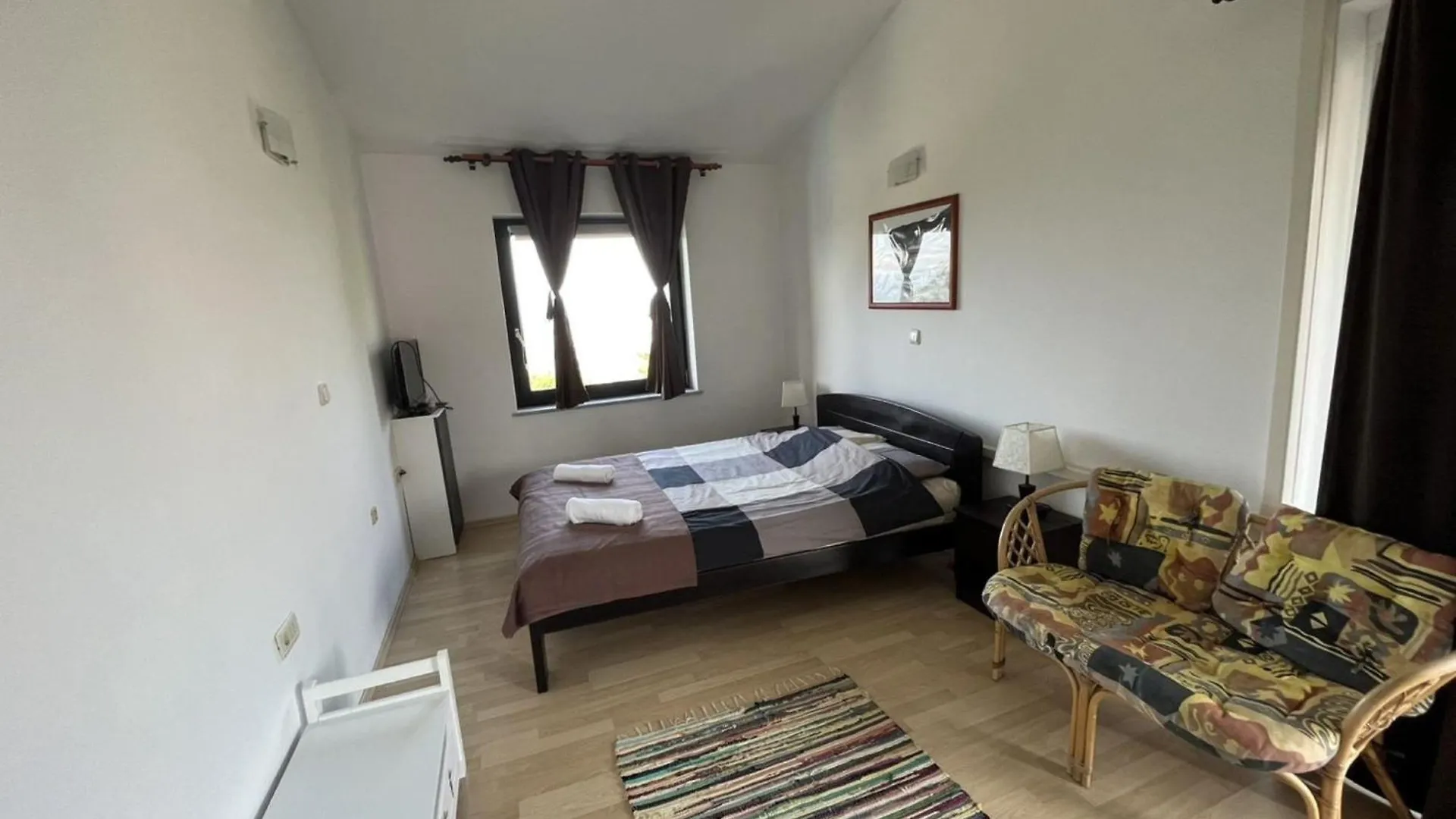Tranquil Spacious Villa With Private Pool マトゥリ
